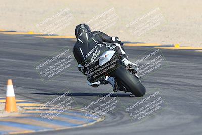 media/Dec-05-2024-Racers Edge (Thu) [[e102e0690b]]/3-B Group/Session 1 Turn 8 Backside/